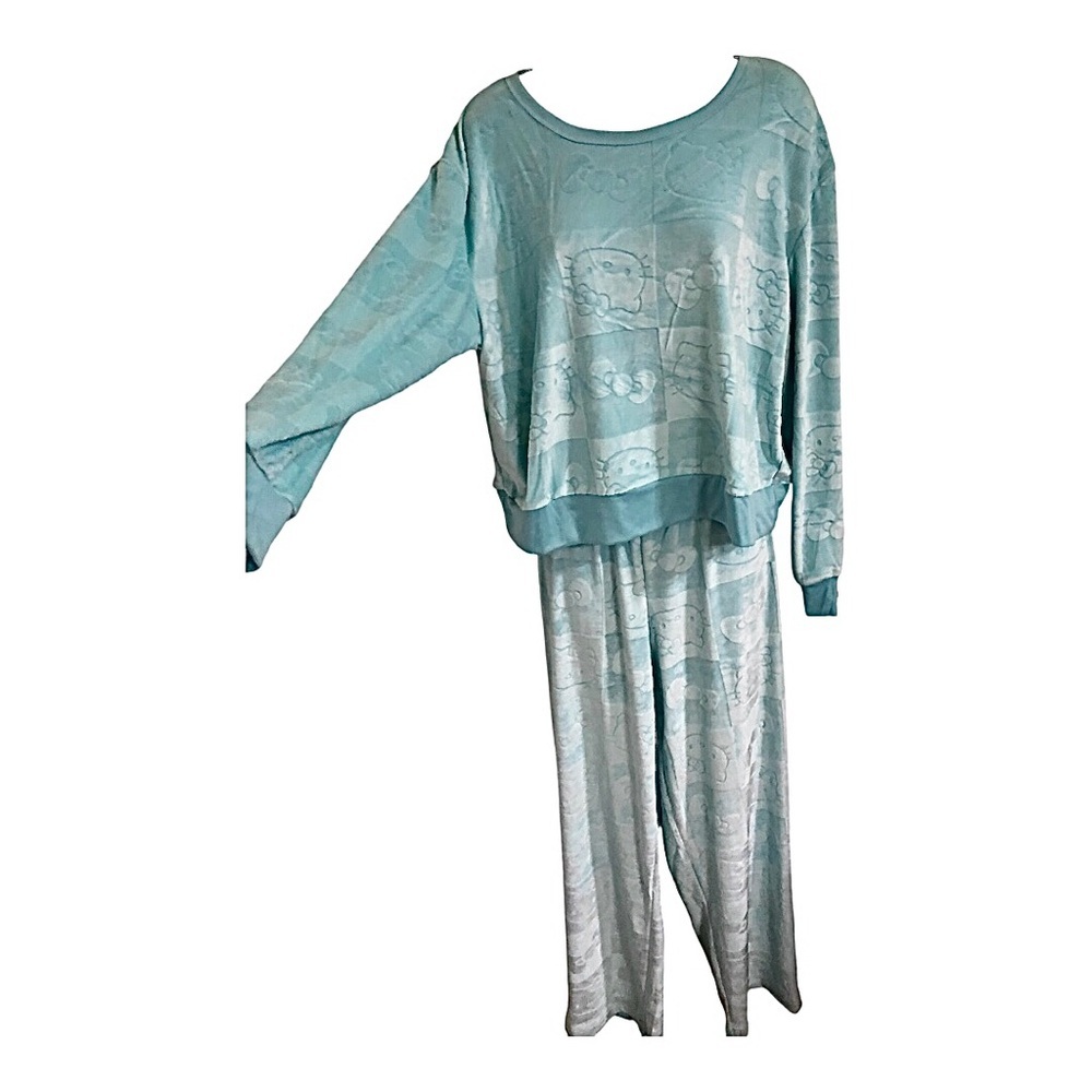 Hello Kitty blue velour hello kitty monogram printed top &‎ pant set size large